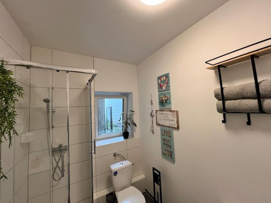 Wohnen Im Zentrum Von In Hubi1 Apartment Krefeld